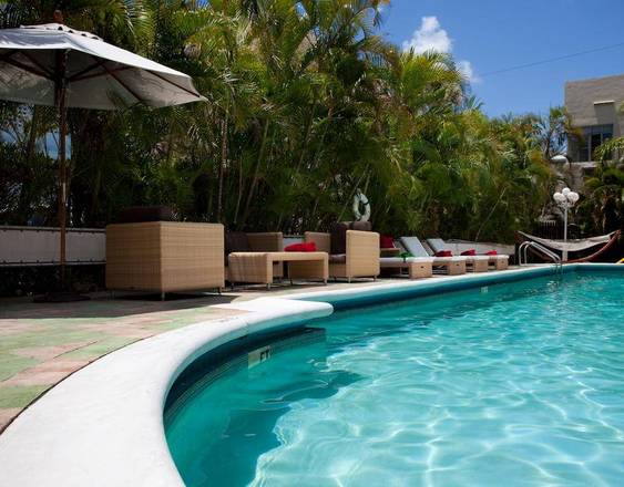 Dorchester Hotel & Suites, Miami