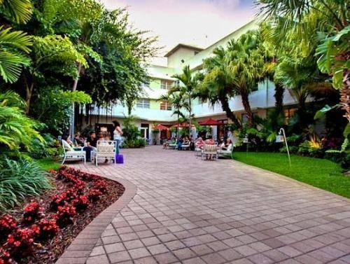 Dorchester Hotel & Suites, Miami