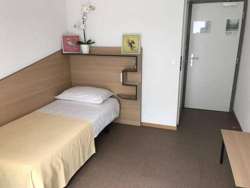 Le Cénacle, Geneva