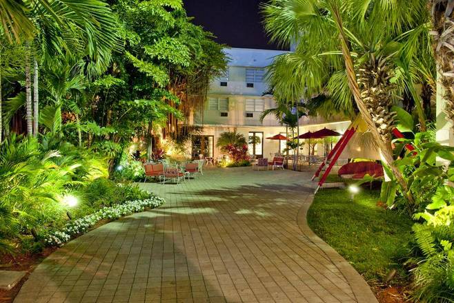 Dorchester Hotel & Suites, Miami