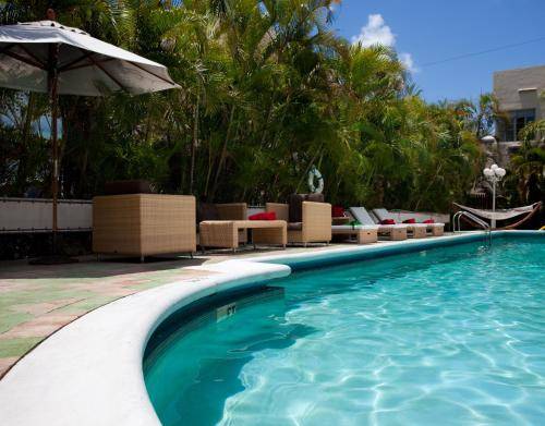 Dorchester Hotel & Suites, Miami