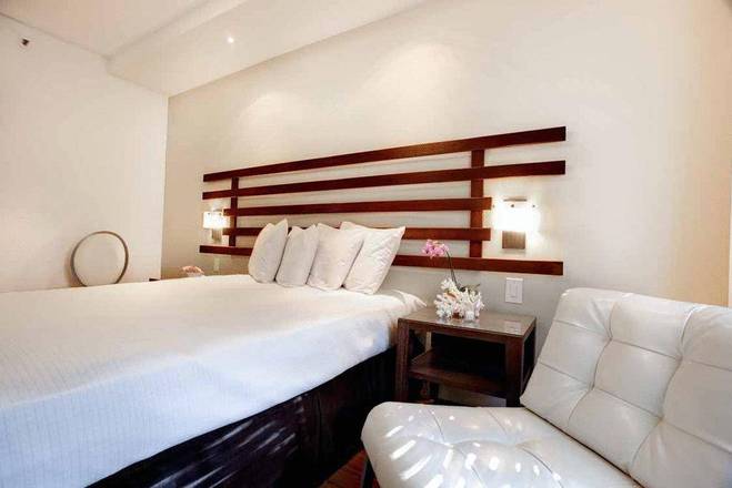 Dorchester Hotel & Suites, Miami
