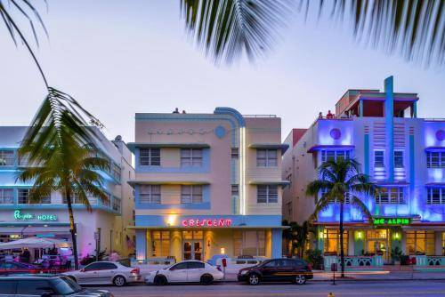 Crescent Resort On South Beach, Miami