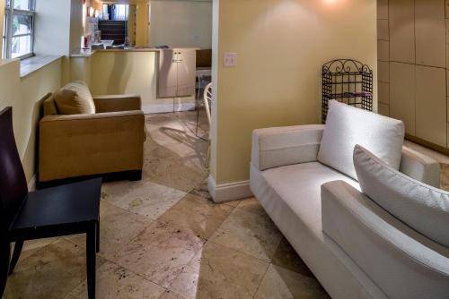 Crescent Resort On South Beach, Miami