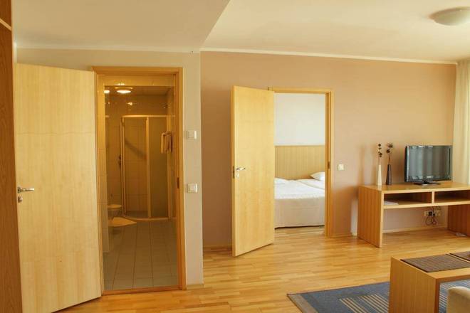 Adelle Apartments, Tallinn